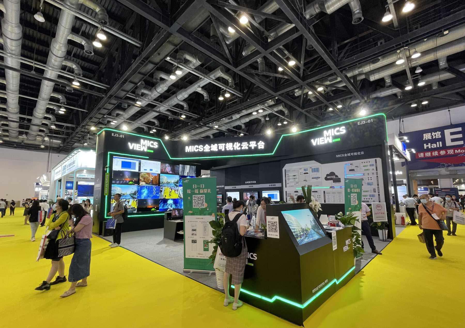 上海展会设计中几个常见灯箱的使用技巧